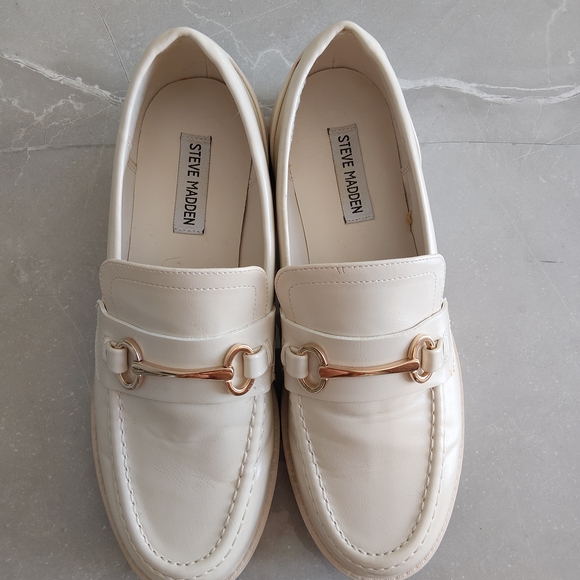 Steve Madden Cream Patent Loafers with Gold Accent - Picture 2 of 5
